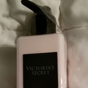 NEW SEALED ORIGINAL PACKAGING VS BOMBSHELL N